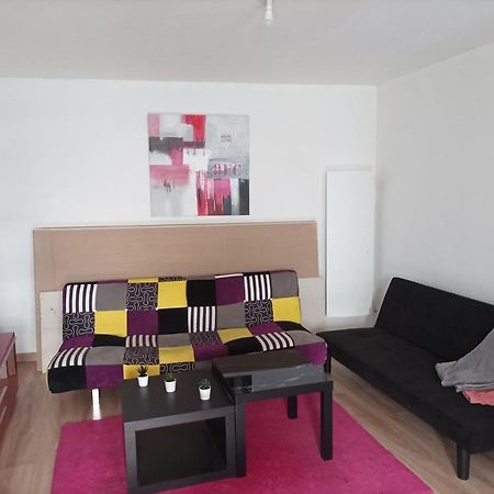 Petite Maison Agreable Pour 6 Voyageurs Bogny-sur-Meuse Exterior photo