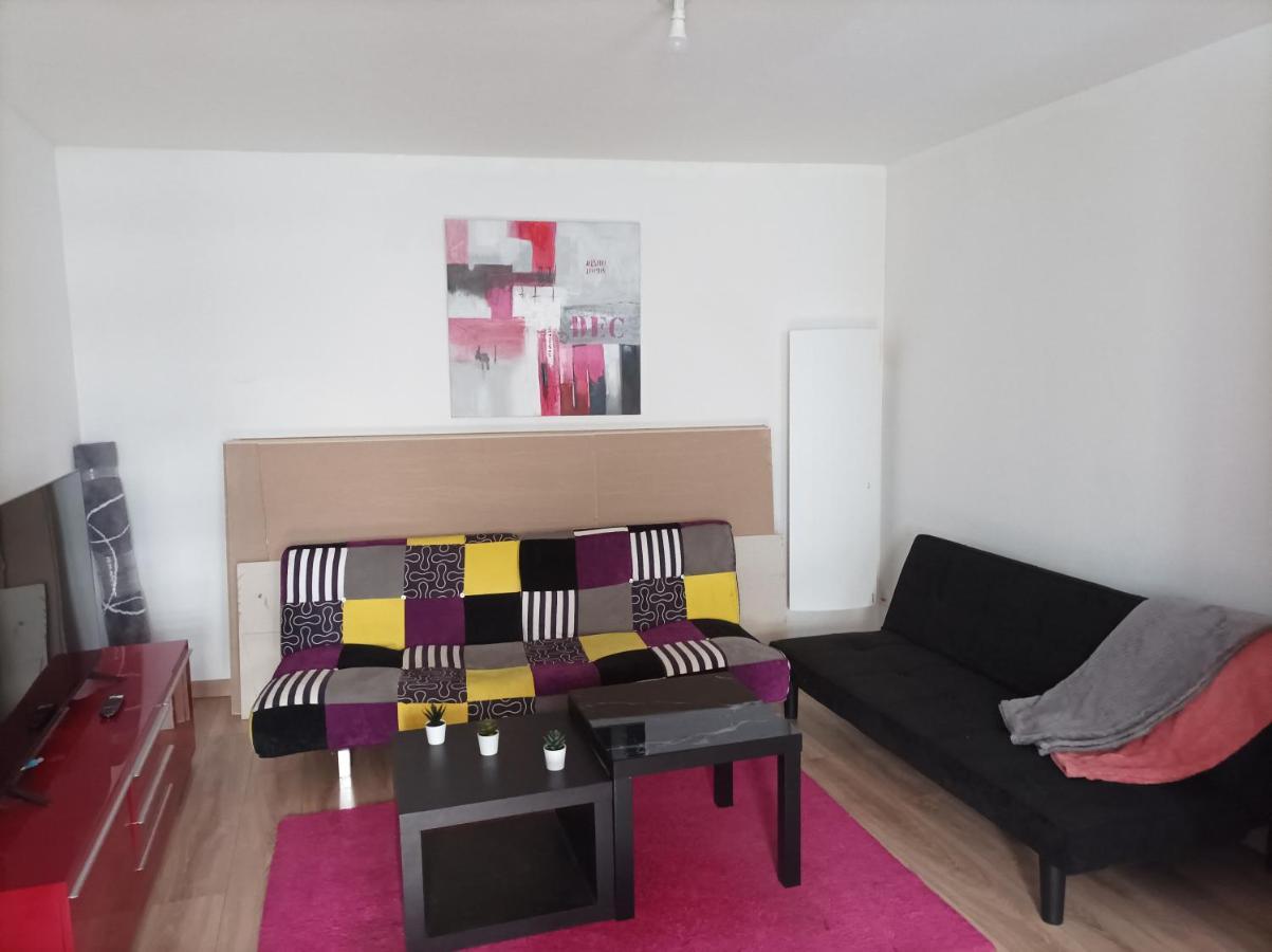 Petite Maison Agreable Pour 6 Voyageurs Bogny-sur-Meuse Exterior photo