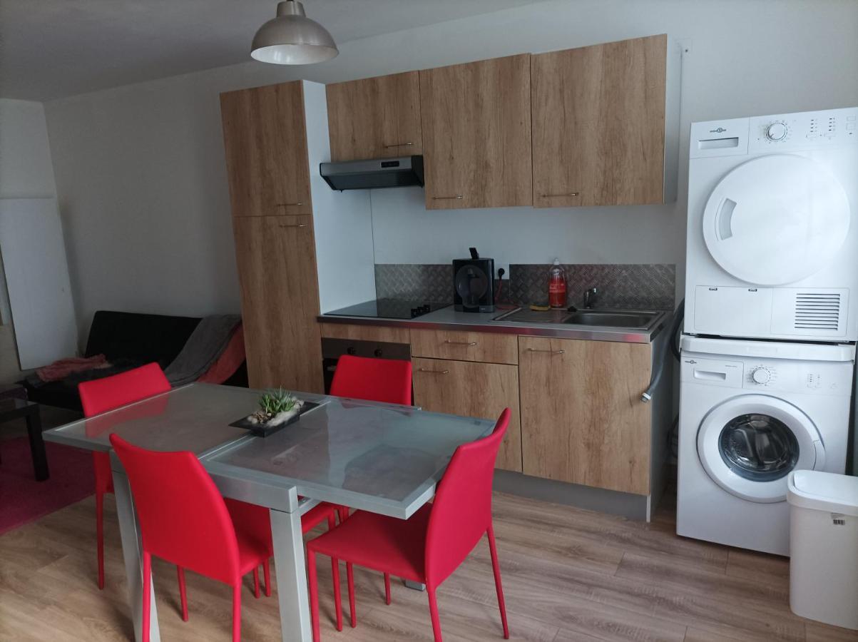 Petite Maison Agreable Pour 6 Voyageurs Bogny-sur-Meuse Exterior photo
